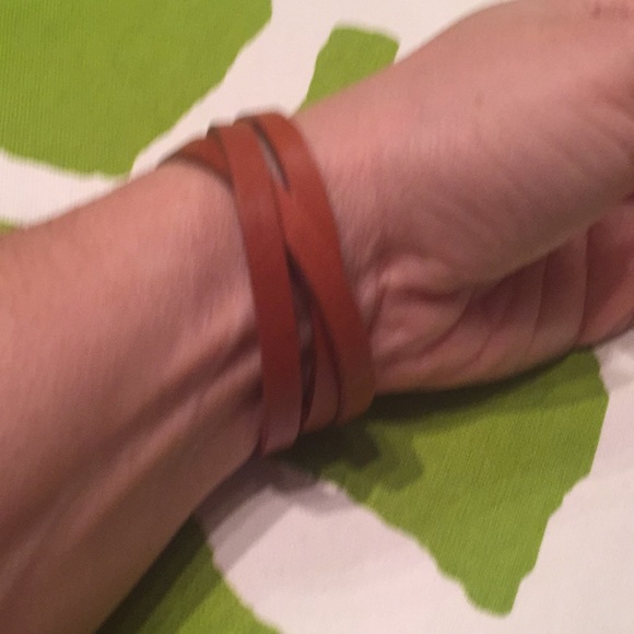Banana Republic Light Brown Leather Bracelet - Picture 3 of 3